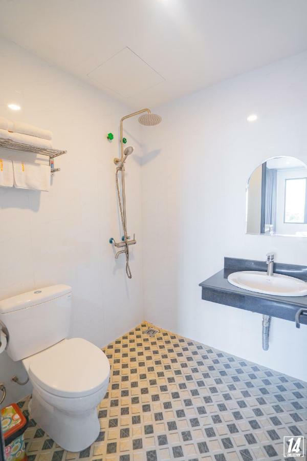 LUFFY Hotel Uong Bi Buitenkant foto